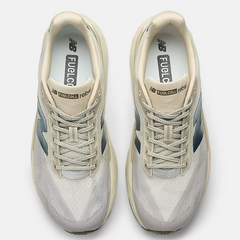 FuelCell Rebel v5 Shipyard with Arid Stone and Silver Metallic