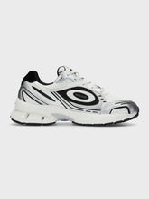 Banlieue The Runner+ Sneakers | White/Metallic Silver