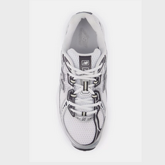 740 NB 103 WHITE with BLACK CEMENT and Slate Grey