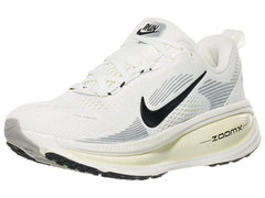 Nike | Vomero 18 | Women's | Summit White/Black/Coconut Milk